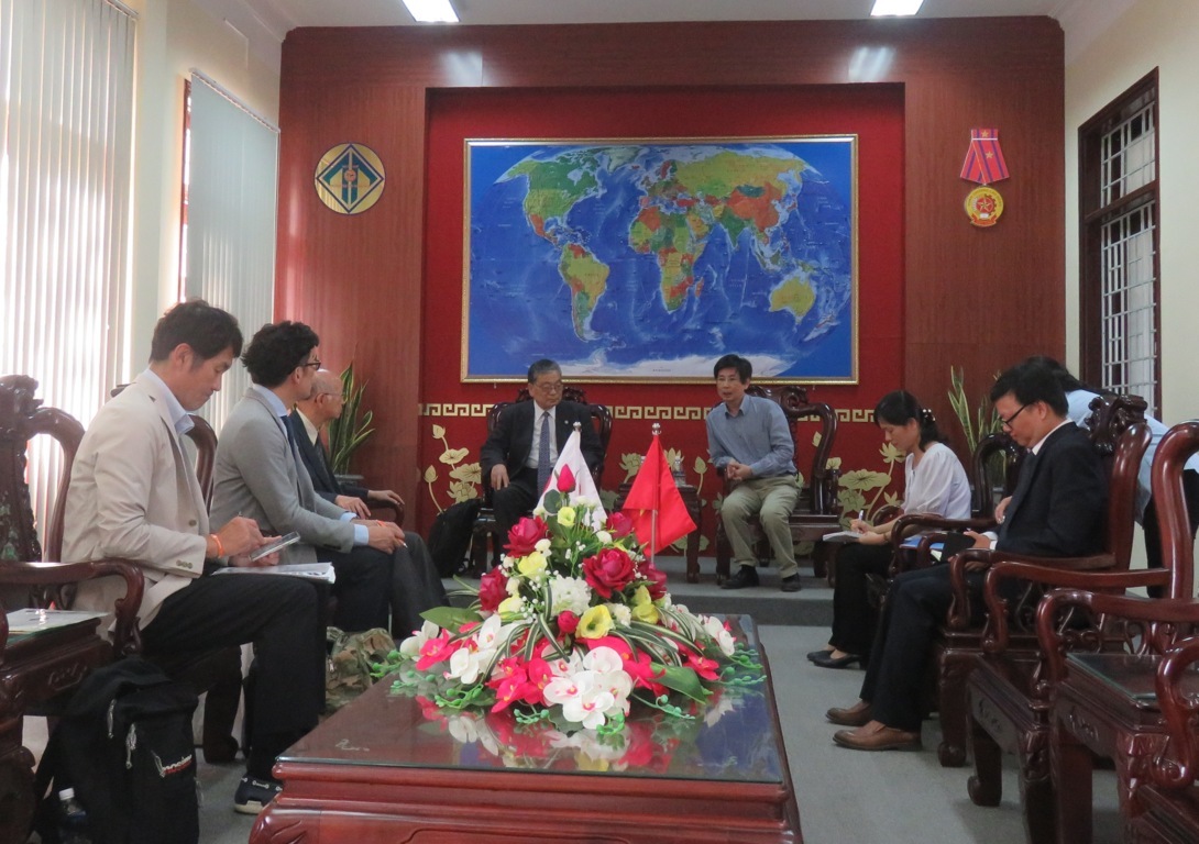 sapporo-international-university-japan-visited-and-signed-the-cooperation-agreement-with-university-of-foreign-languages-hue-university