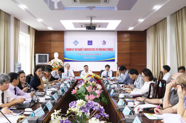 hoi-nghi-giao-ban-lan-thu-ba-giua-ba-truong-dai-hoc-ngoai-ngu