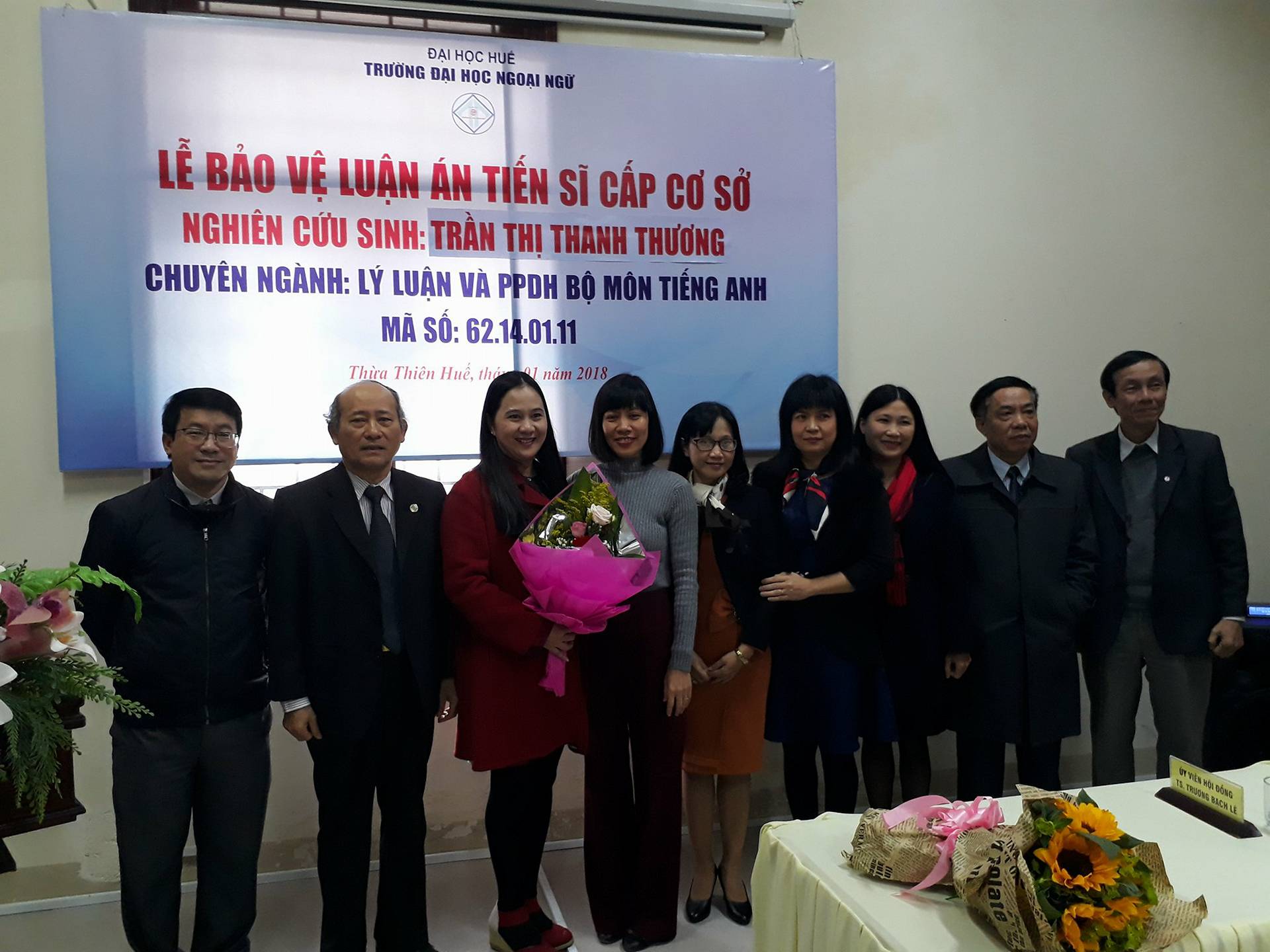 le-bao-ve-luan-an-tien-si-cap-co-so-cho-nghien-cuu-sinh-khoa-nam-2013-va-2014-chuyen-nganh-ly-luan-va-phuong-phap-day-hoc-bo-mon-tieng-anh