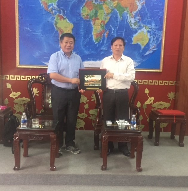 tiep-vien-truong-hoc-vien-giao-duc-va-van-hoa-quoc-te-hoc-vien-su-pham-quang-tay-trung-quoc