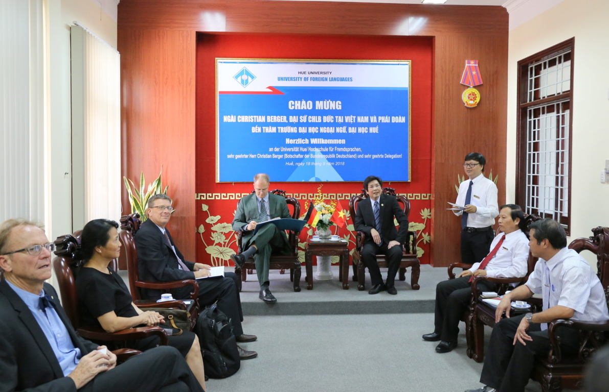 co-hoi-pho-bien-ngon-ngu-va-van-hoa-duc-tai-truong-dai-hoc-ngoai-ngu