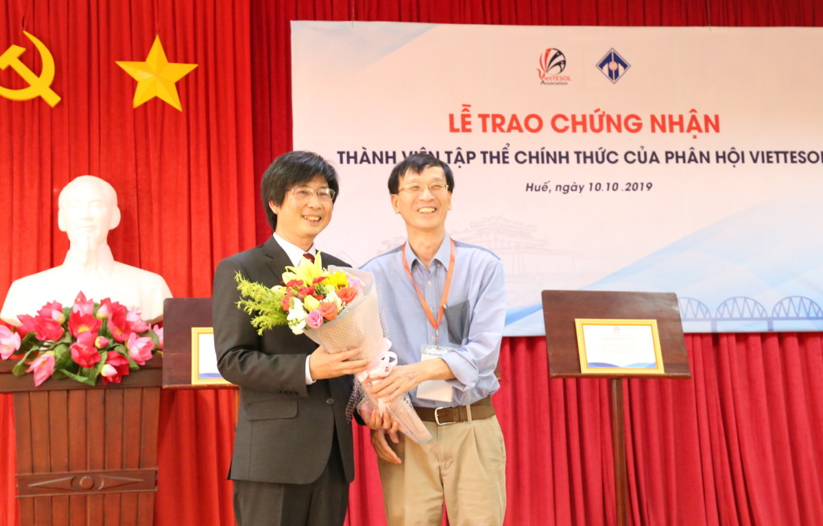 truong-dai-hoc-ngoai-ngu-dai-hoc-hue-tro-thanh-thanh-vien-tap-the-cua-phan-hoi-viettesol