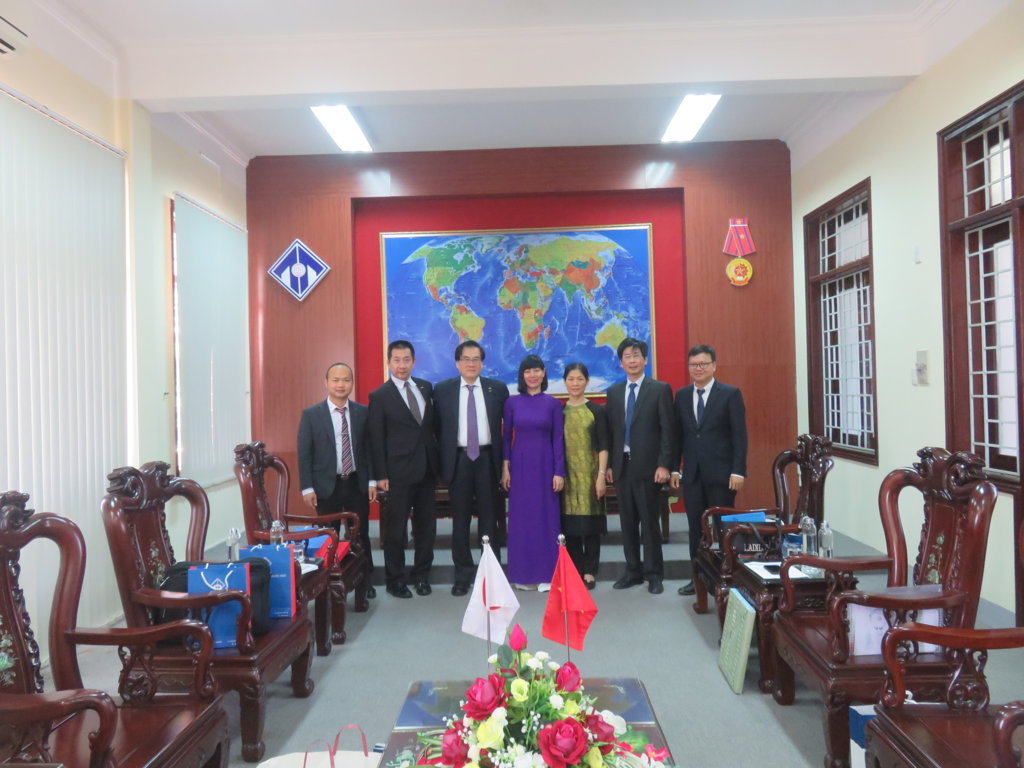 tiep-doan-hoc-vien-taiken-nhat-ban-5dd640977ff13