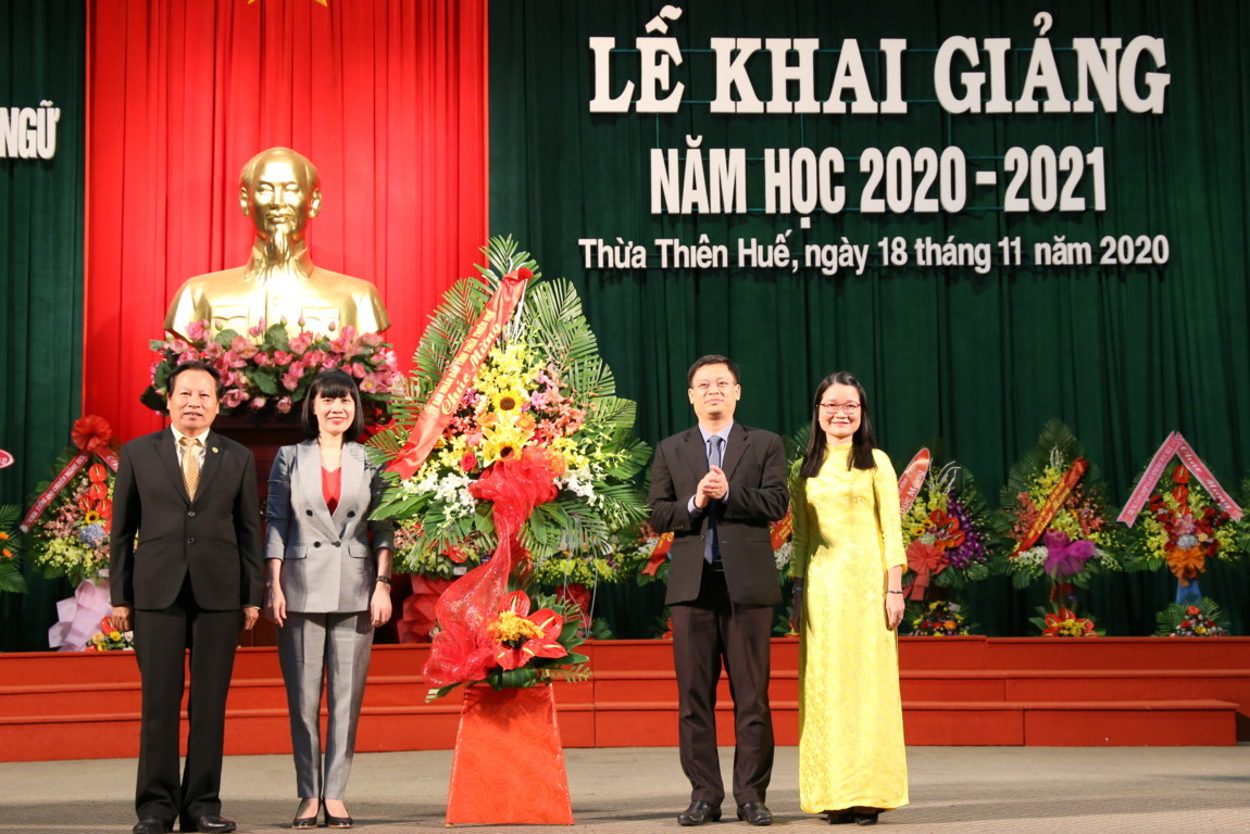 chao-don-1854-tan-sinh-vien-va-khai-giang-nam-hoc-2020-2021