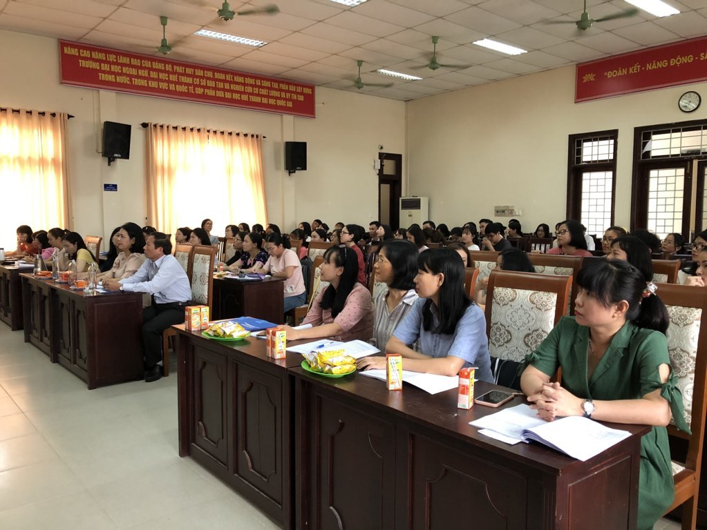 tap-huan-phuong-phap-nghien-cuu-khoa-hoc-cho-can-bo-tre-hoc-vien-cao-hoc-va-sinh-vien-nam-2021