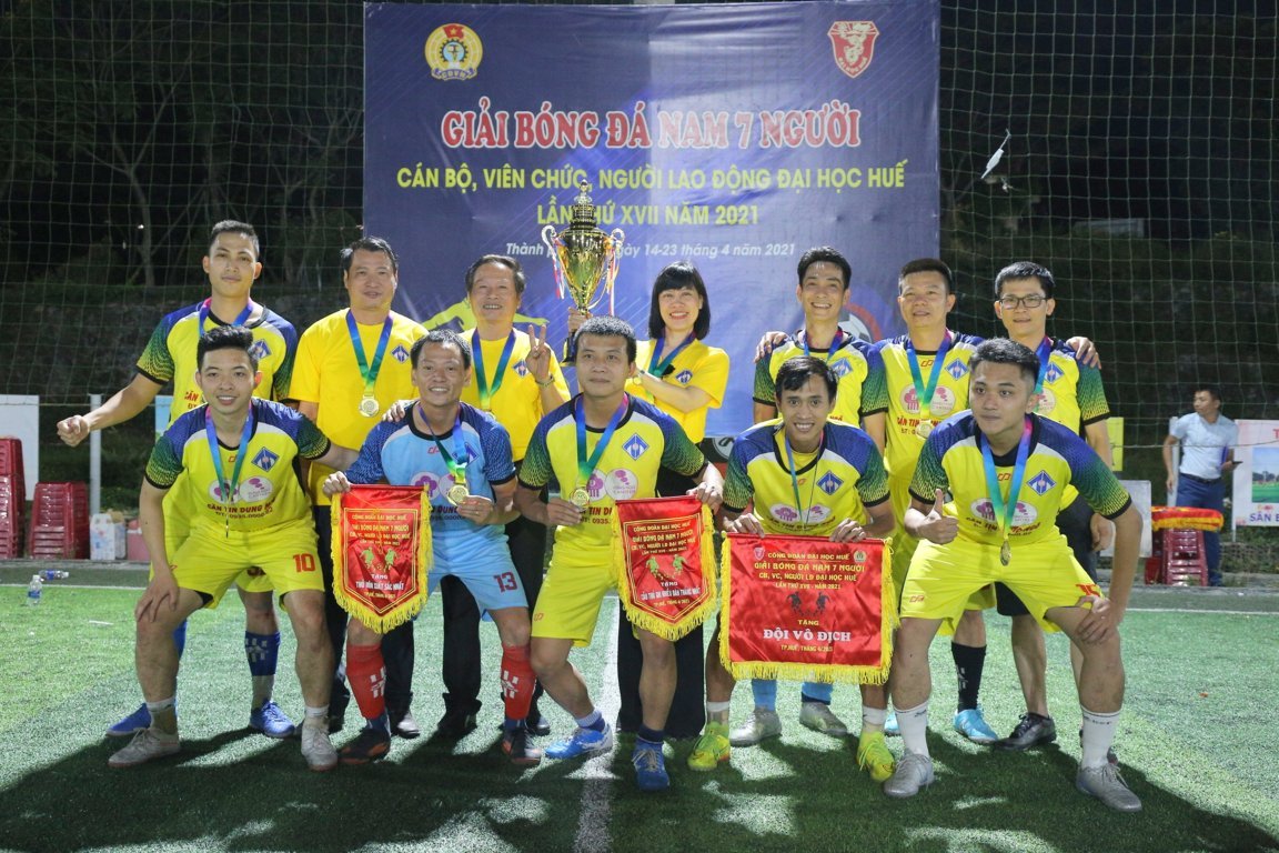 ngoai-ngu-bao-ve-thanh-cong-chuc-vo-dich