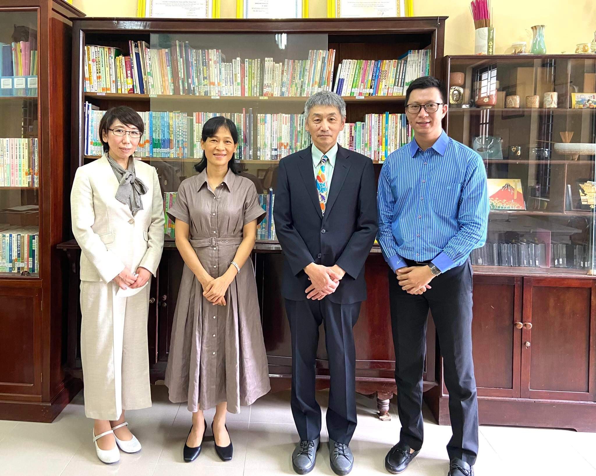 buoi-tiep-don-cong-ty-phuc-loi-xa-hoi-epoch-va-cong-ty-co-phan-shipoto-den-tu-nhat-ban-cua-khoa-ngon-ngu-va-van-hoa-nhat-ban