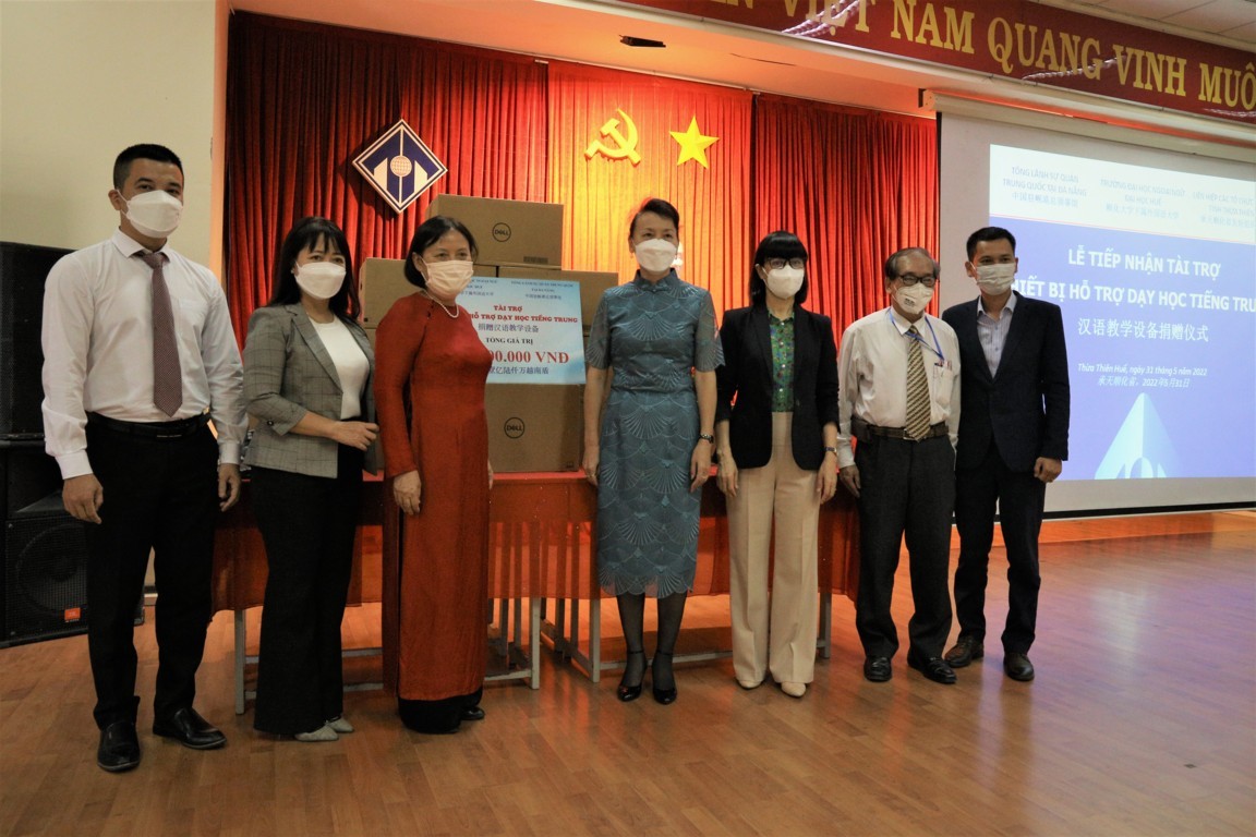 tiep-don-doan-dai-dien-tong-lanh-su-quan-nuoc-cong-hoa-nhan-dan-trung-hoa-tai-da-nang