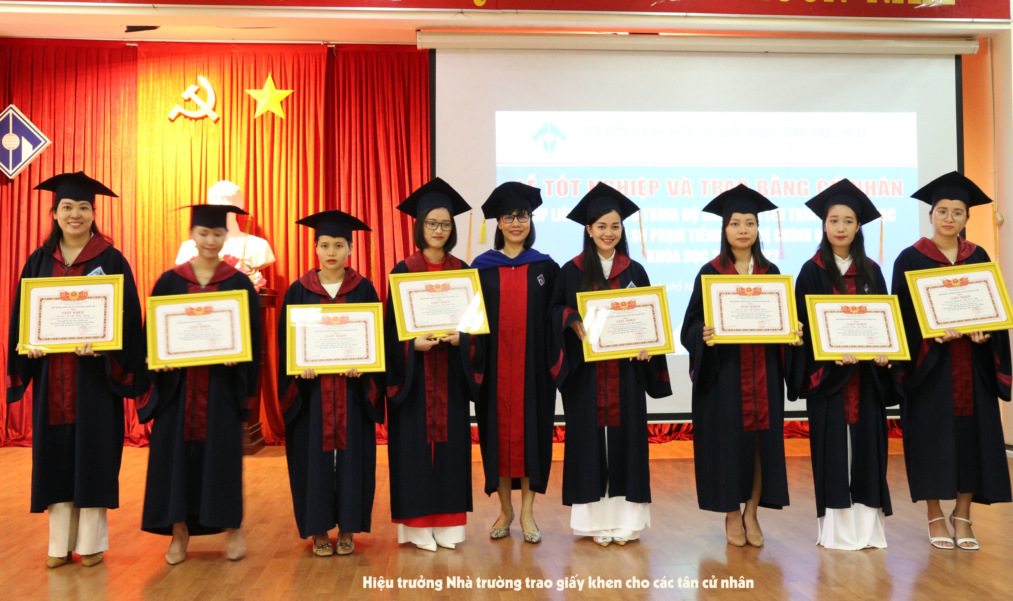 55-sinh-vien-tot-nghiep-dai-hoc-chinh-quy-loai-hinh-lien-thong-tu-cao-dang-len-dai-hoc