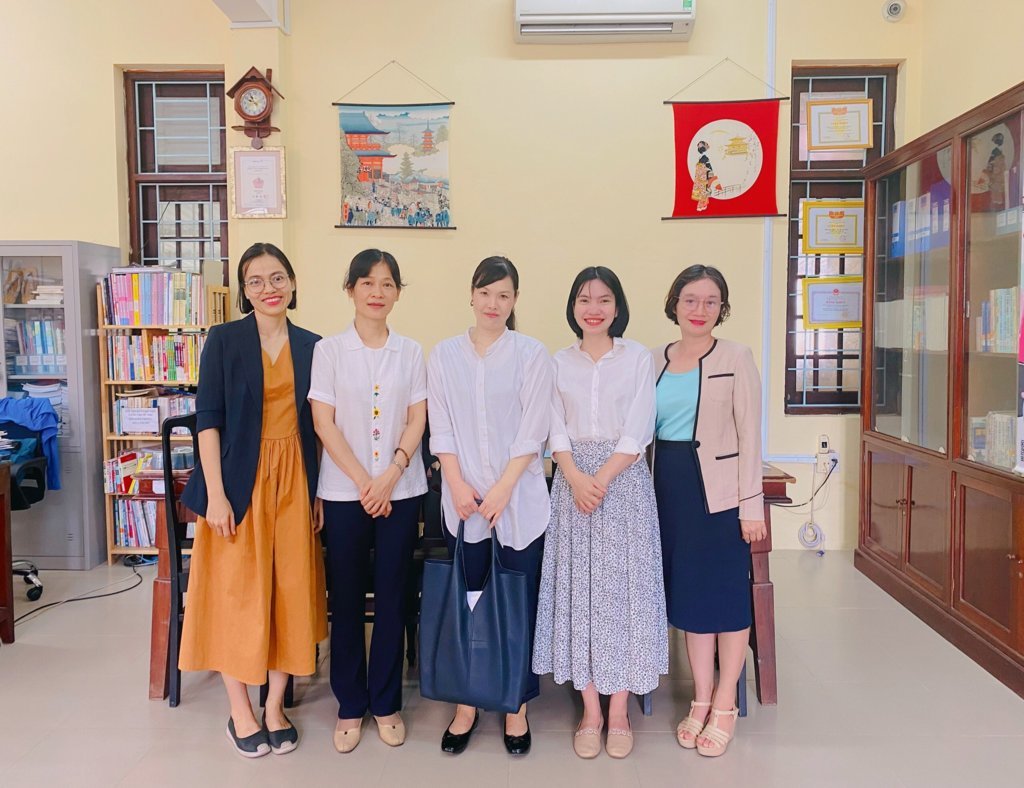 khoa-nnvh-nhat-ban-vinh-du-don-tiep-bi-thu-thu-hai-cua-dai-su-quan-nhat-ban-tai-viet-nam-den-tham-va-lam-viec