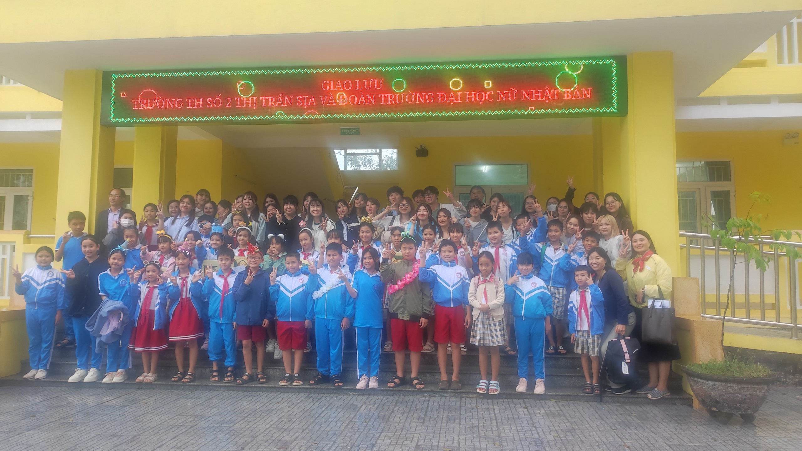 chuong-trinh-giao-luu-thuc-te-giua-sinh-vien-khoa-nnvh-nhat-ban-va-sinh-vien-truong-dai-hoc-nu-sinh-nhat-ban