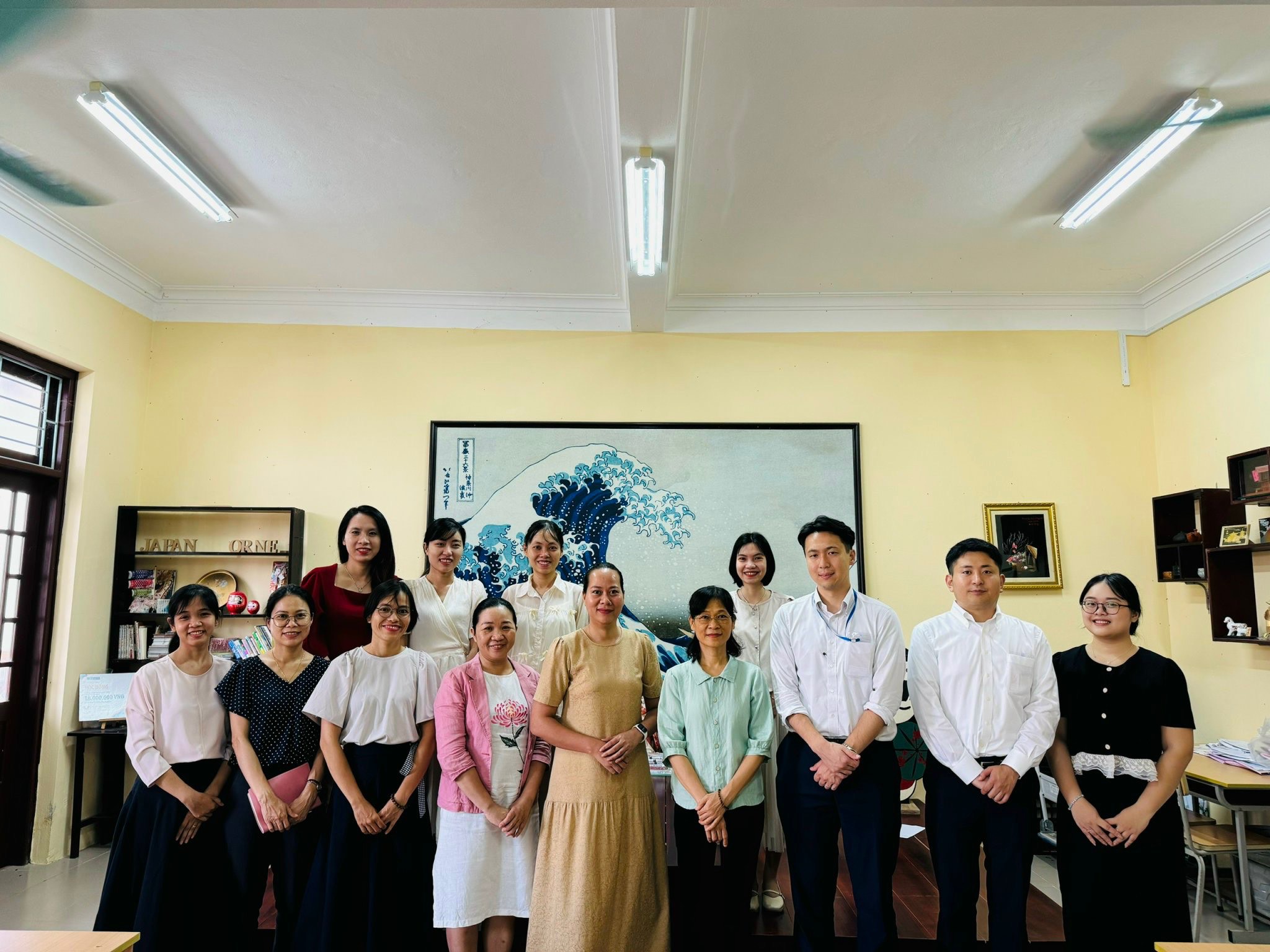 dai-su-quan-nhat-ban-den-tham-va-tro-chuyen-cung-khoa-ngon-ngu-va-van-hoa-nhat-ban-truong-dai-hoc-ngoai-ngu-dai-hoc-hue