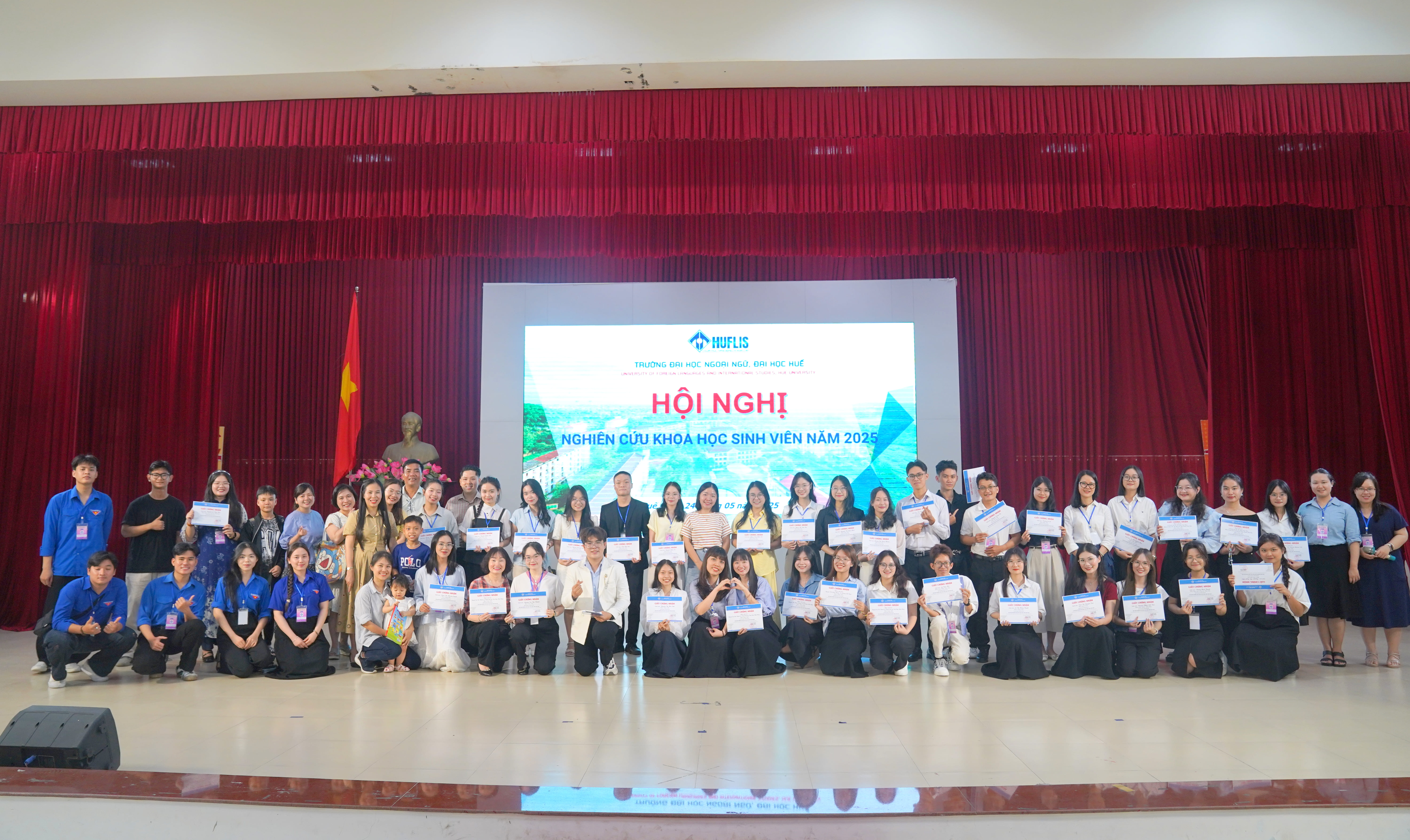 hoi-nghi-nghien-cuu-khoa-hoc-sinh-vien-nam-2025