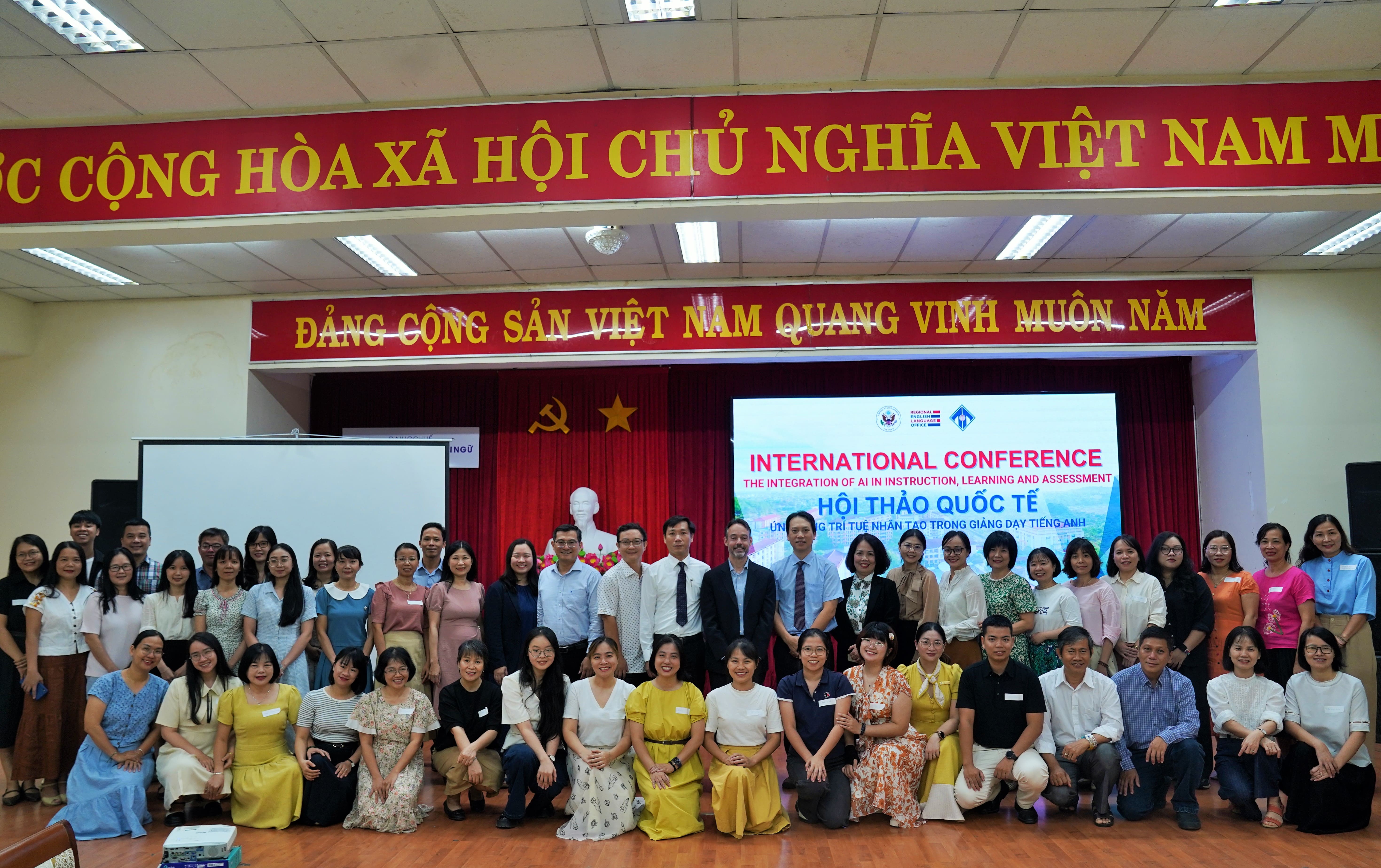 khai-mac-hoi-thao-quoc-te-ung-dung-tri-tuen-nhan-tao-trong-giang-day-tieng-anh