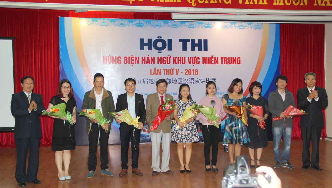 hoi-thi-hung-bien-han-ngu-khu-vuc-mien-trung-lan-thu-v-2016