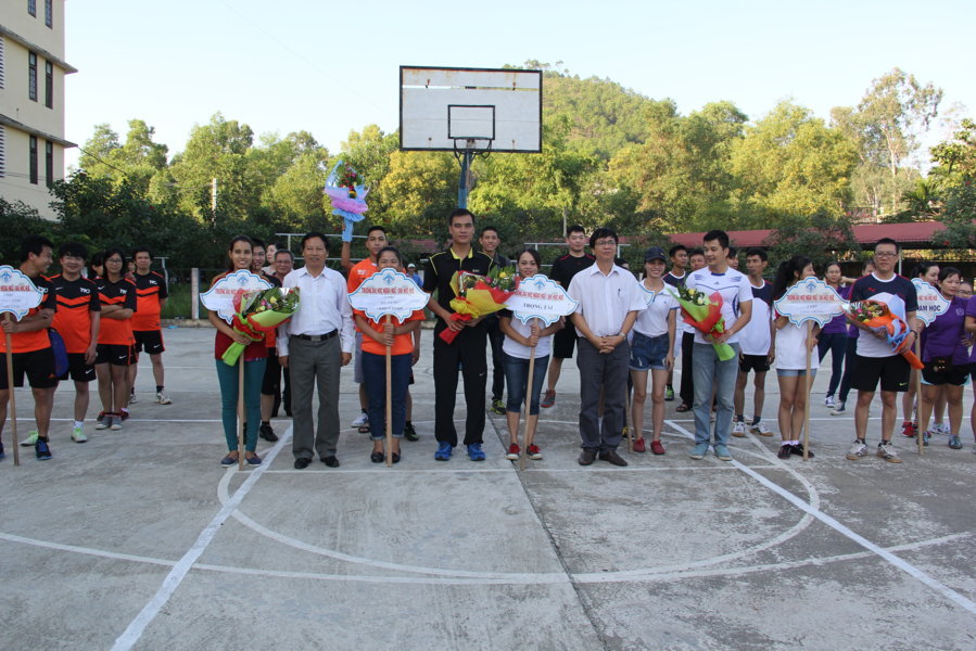 khai-mac-giai-bong-chuyen-truyen-thong-cong-doan-lan-thu-ii