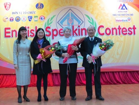 an-tuong-cuoc-thi-hung-bien-tieng-anh-dh-hue